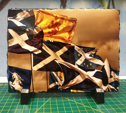 Fototafel mit schottischen Flaggen